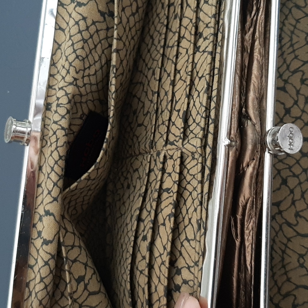 HOBO Lauren Wallet - Picture 6 of 13